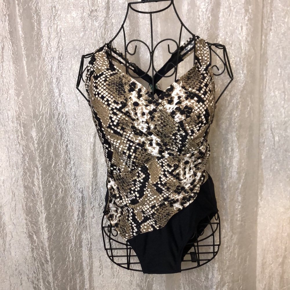 SHORE SHAPES “Simply Slimmer” swimsuit